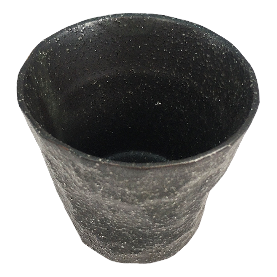 Tasse à saké en faïence noir Teori 9.2 x 8.2 cm